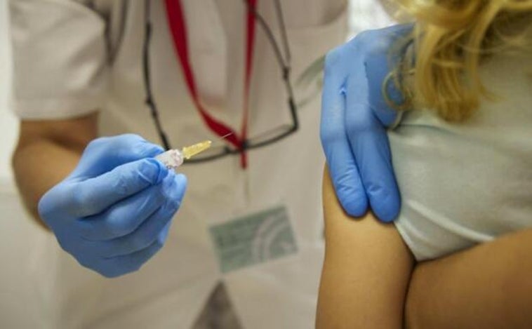 La gripe llega «más adelantada y fuerte» y los sindicatos piden refuerzos en los centros sanitarios