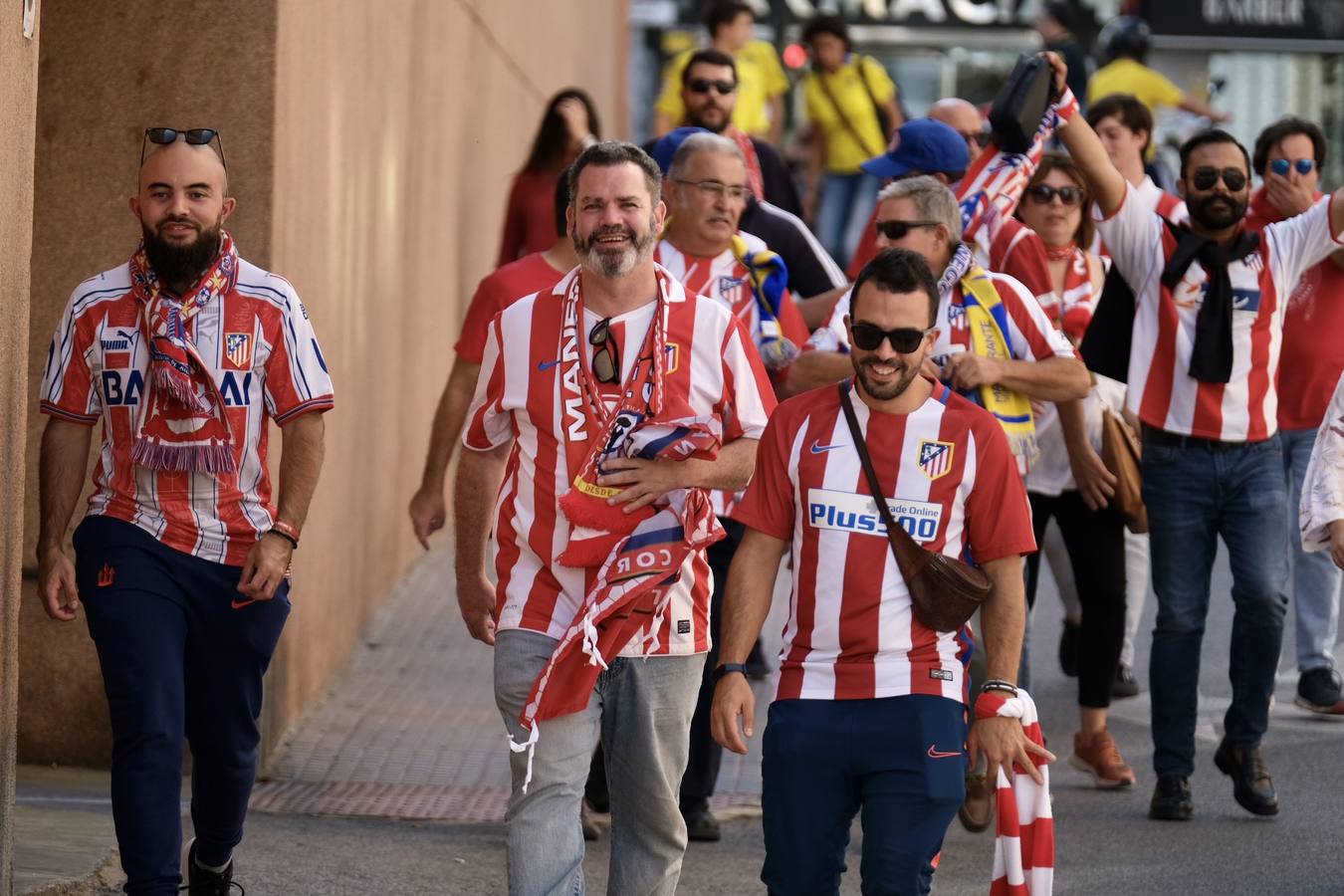 Búscate en el Cádiz - Atlético: el gran ambiente en Carranza, en imágenes