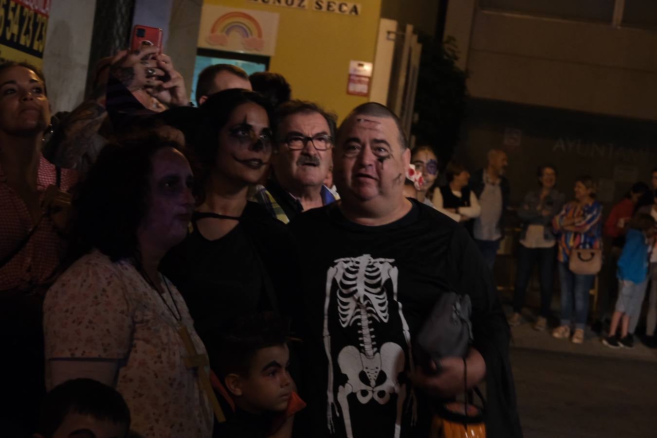 Fotos: La Cabalgata de Cruella de Vil recorre el centro de El Puerto