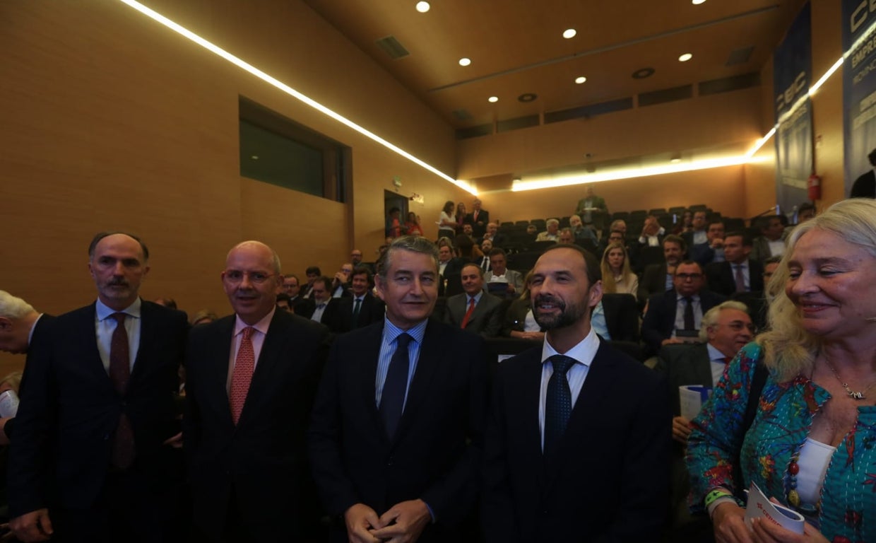 Chávarri, Sánchez Rojas, Sanz, Mora y Mercedes Colombo en el acto celebrado en la sede de la CEC