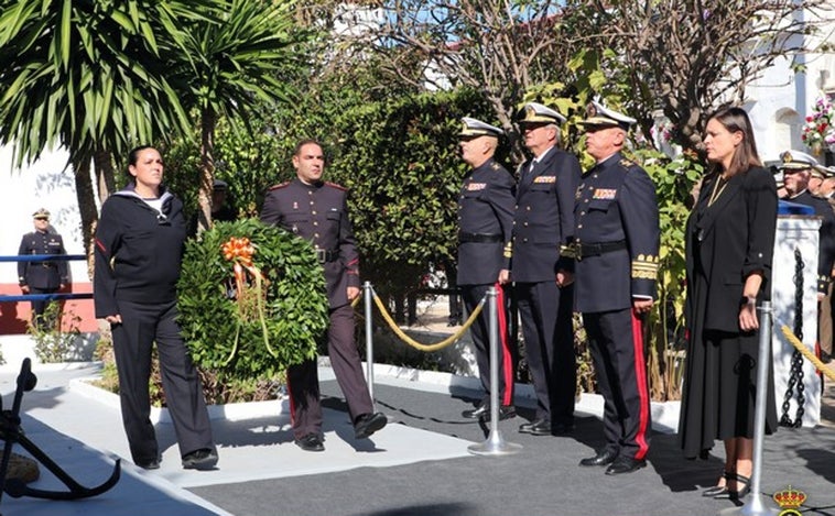 La Armada rinde homenaje en San Fernando a los Caídos por la Patria