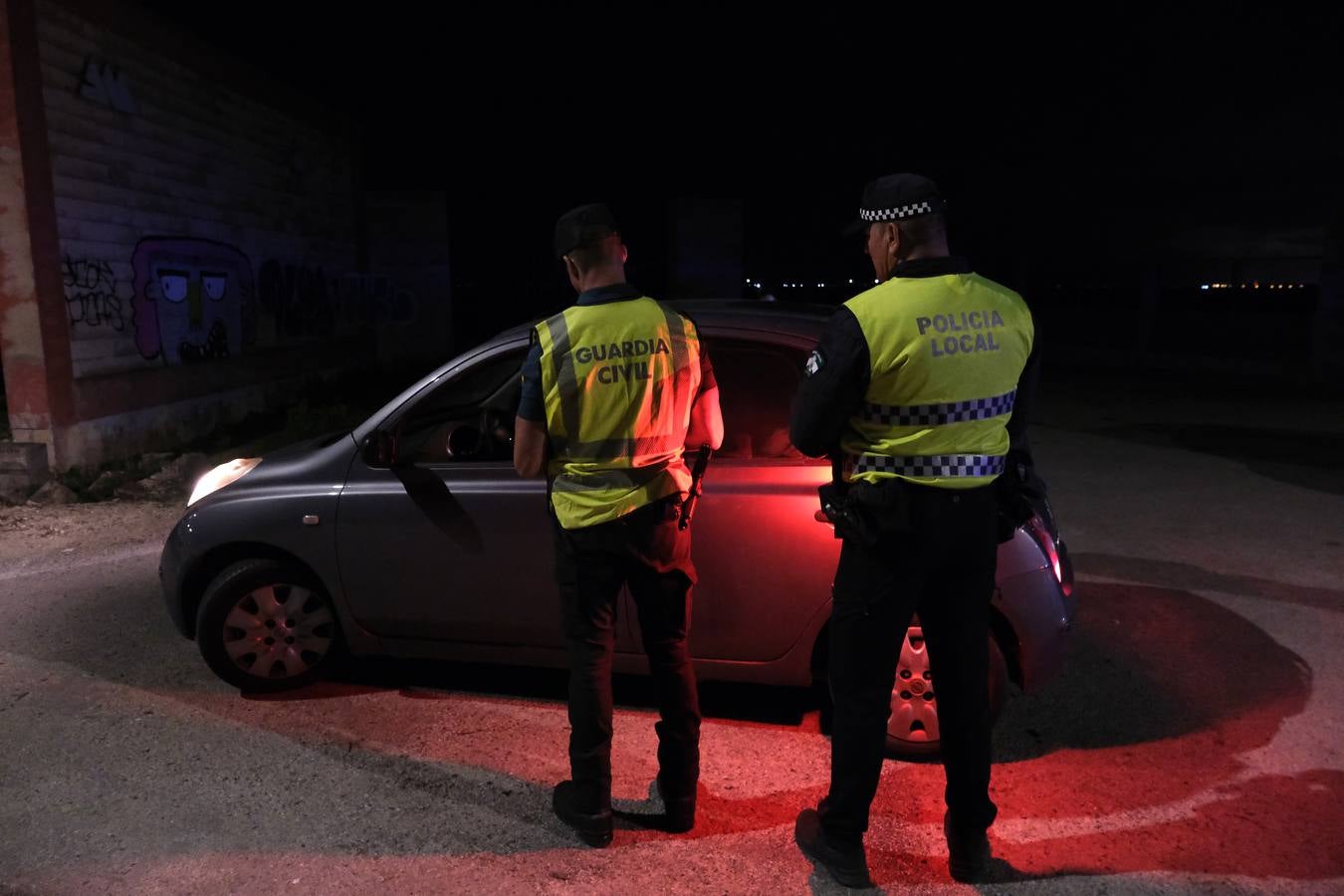 Fotos: De patrulla por los caños de Sancti Petri