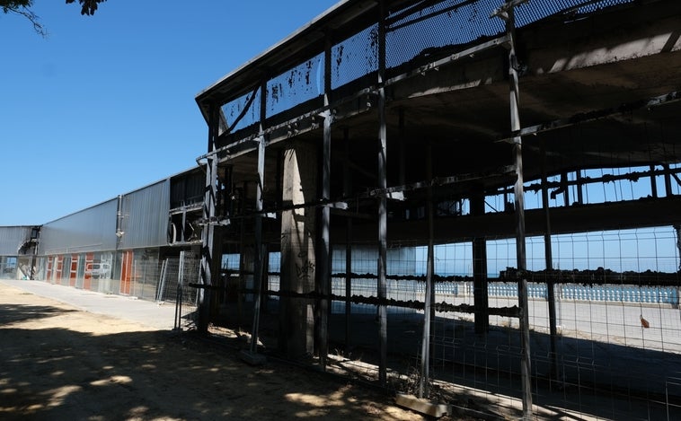 Las obras de reparación de la pérgola de Santa Bárbara quedan desiertas