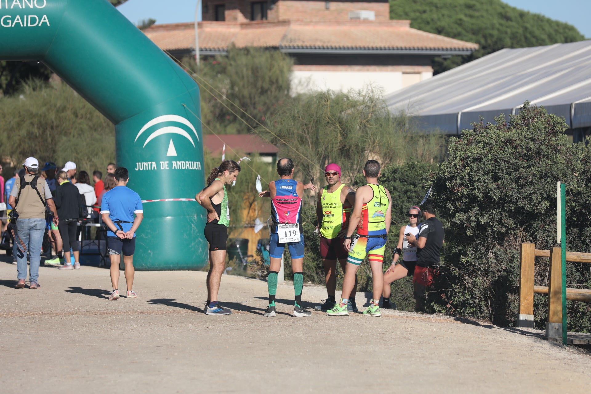 Fotos: La carrera solidaria de la ONG Nueva Bahía en Los Toruños