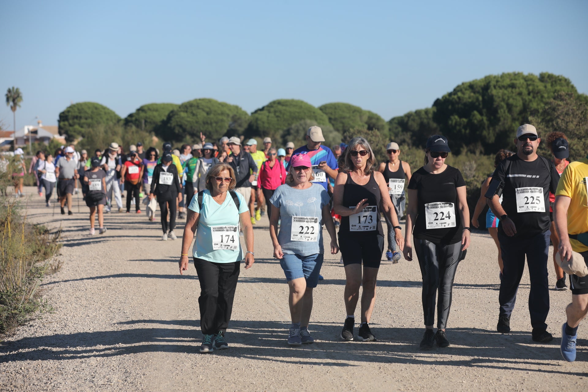 Fotos: La carrera solidaria de la ONG Nueva Bahía en Los Toruños