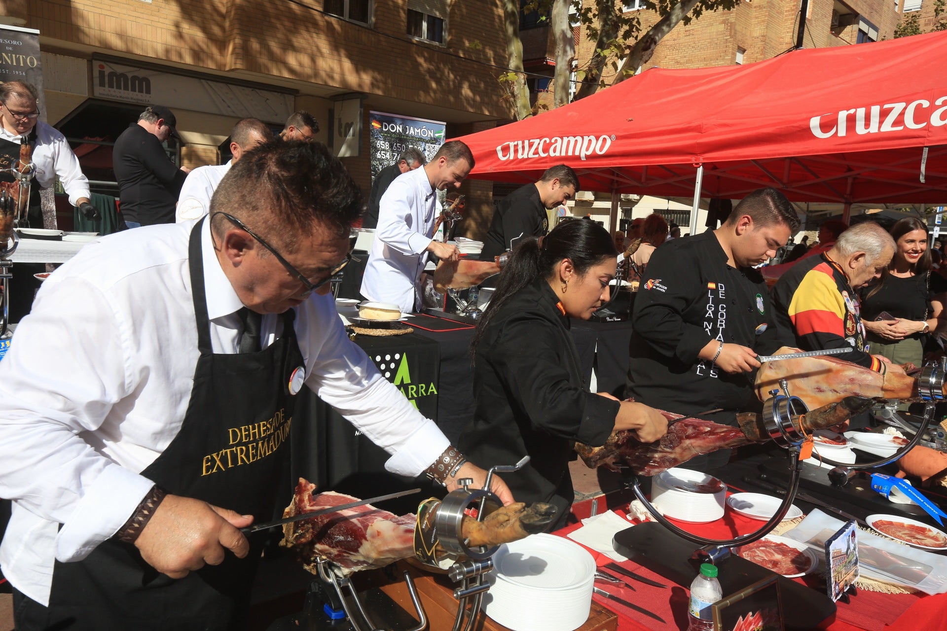 Fotos: Las espectaculares imágenes que dejan los cortadores de jamón en San Fernando