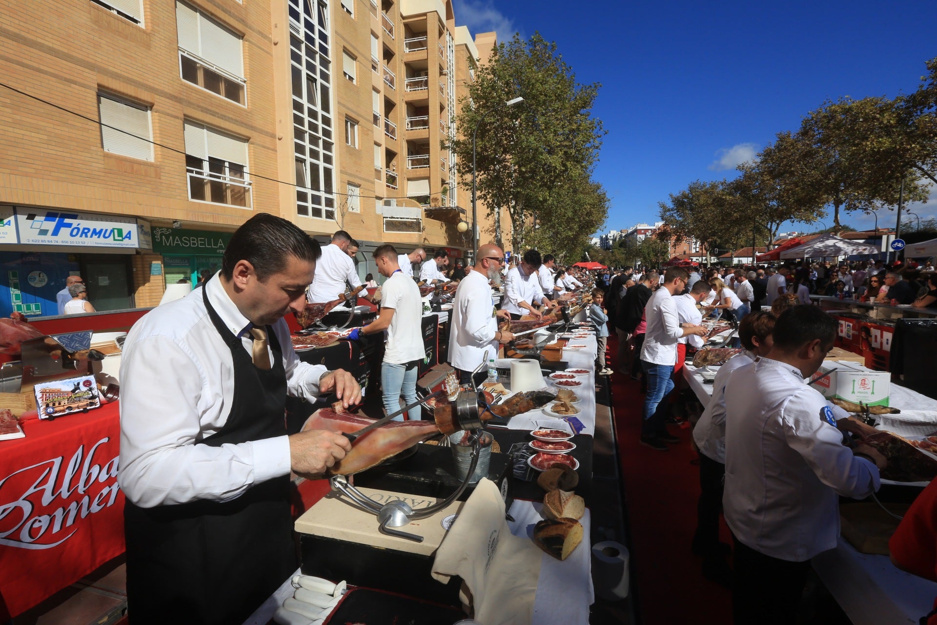 Fotos: Las espectaculares imágenes que dejan los cortadores de jamón en San Fernando
