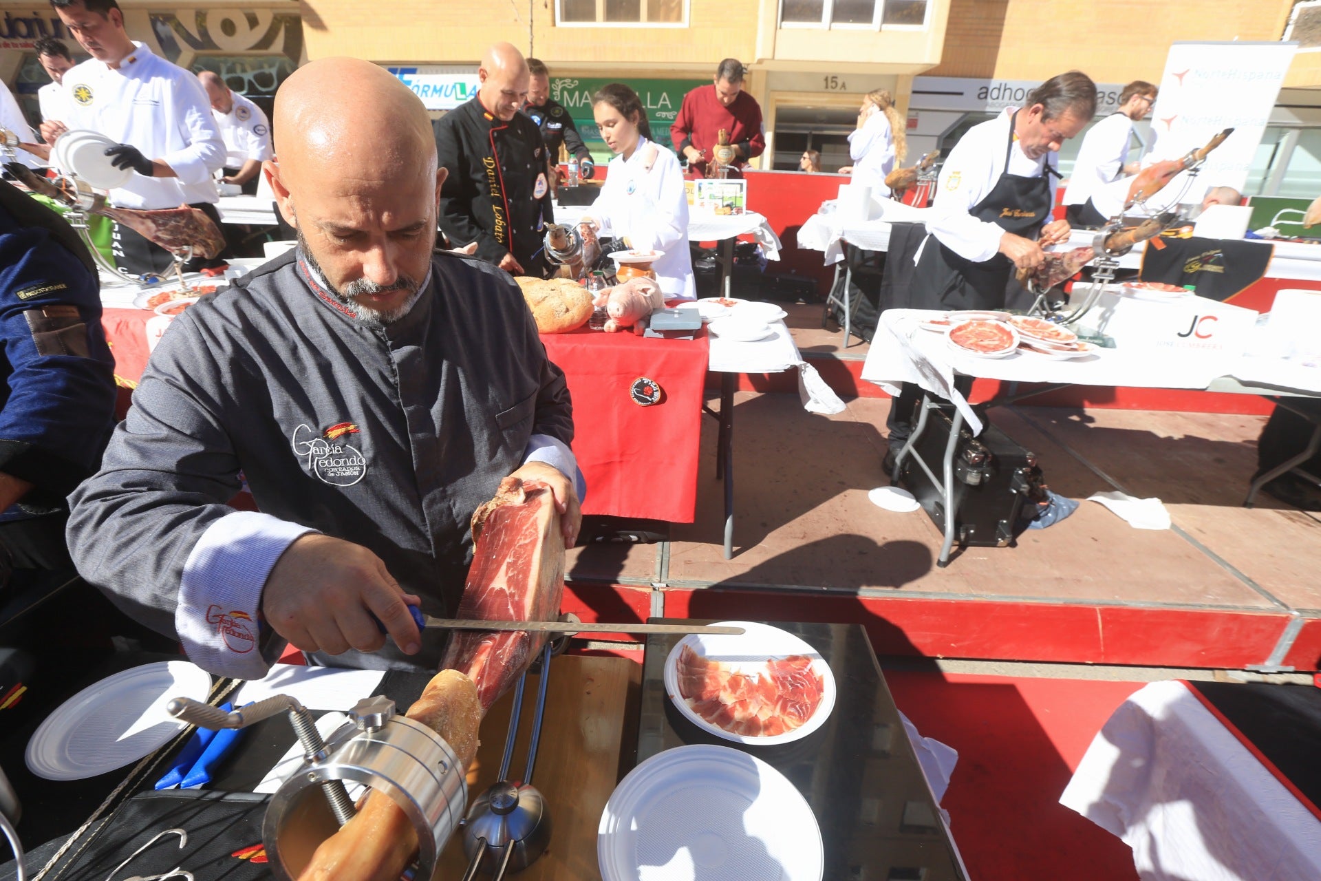 Fotos: Las espectaculares imágenes que dejan los cortadores de jamón en San Fernando