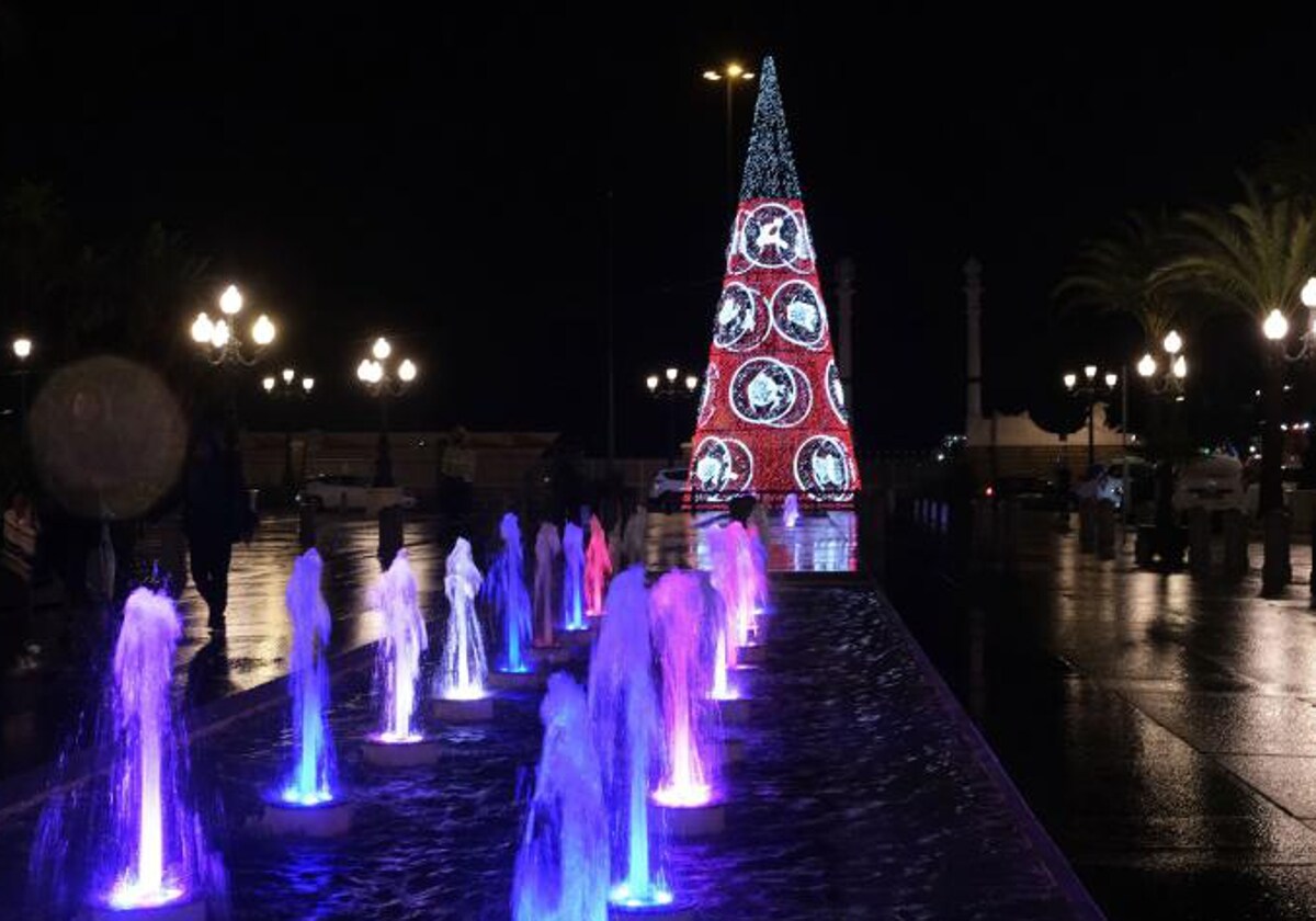 ¿Cuándo se encienden las luces de Navidad de Cádiz este 2022?