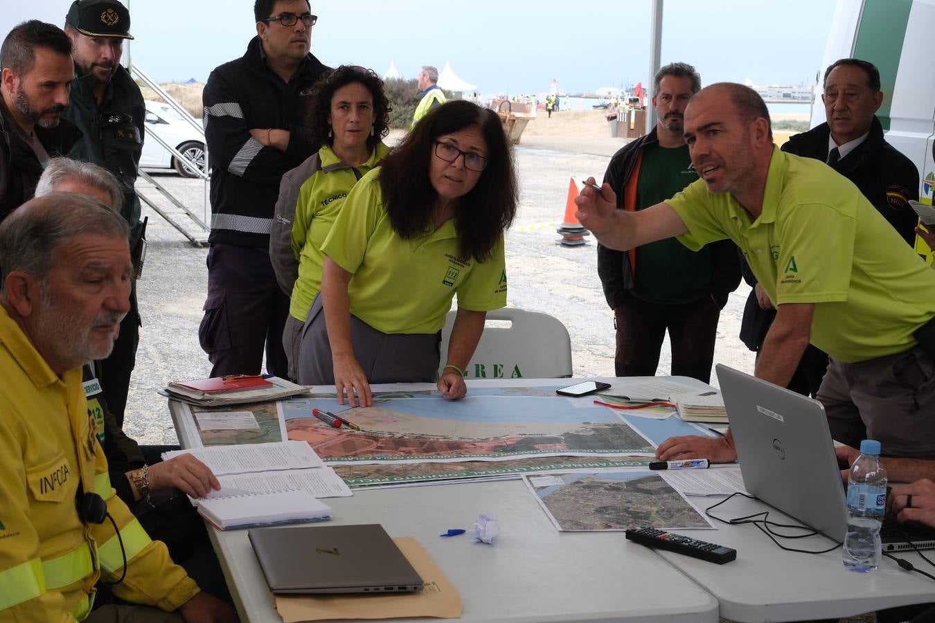 El Puerto se prepara para combatir un vertido de 3.000 toneladas de fueloil