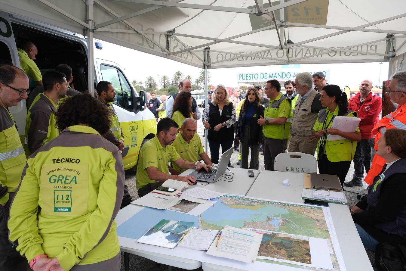 El Puerto se prepara para combatir un vertido de 3.000 toneladas de fueloil