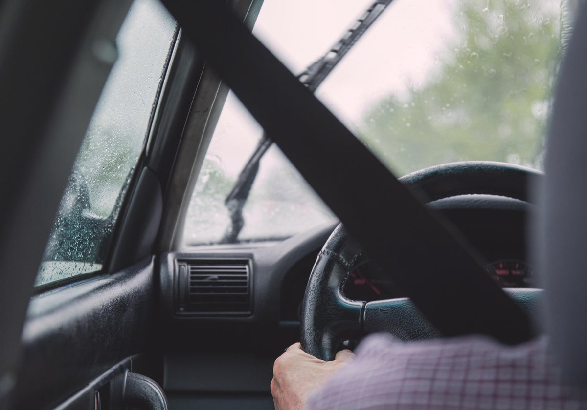 Multas al volante los días de lluvia