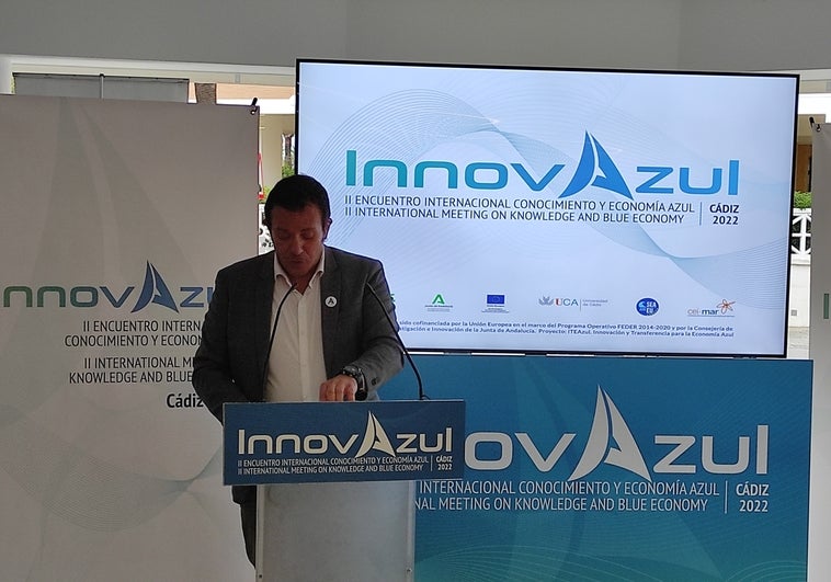 Representantes de la UCA e instituciones públicas presentan el programa de InnovAzul 2022