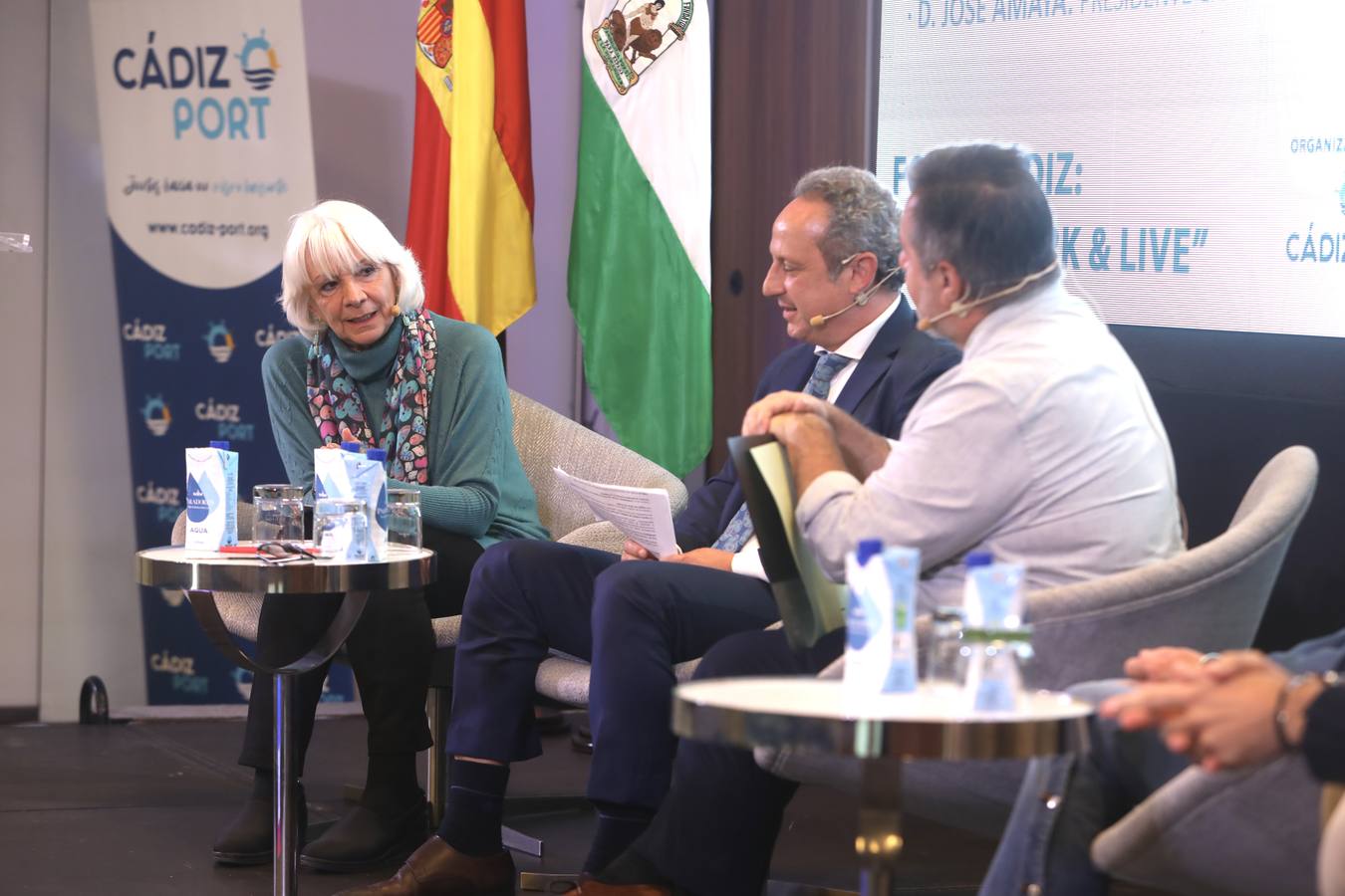 Las imágenes del Foro de CádizPort &#039;Cádiz: Invest, Work &amp; Live&#039; en el Parador