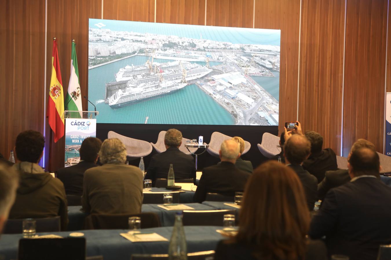 Las imágenes del Foro de CádizPort &#039;Cádiz: Invest, Work &amp; Live&#039; en el Parador