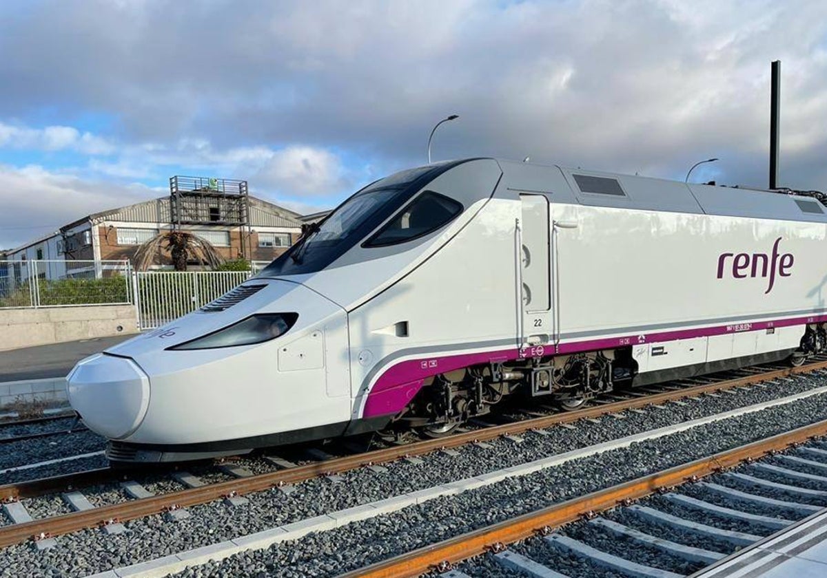 Landaluce pide a Pedro Sánchez que el jueves venga en tren desde Madrid a Algeciras