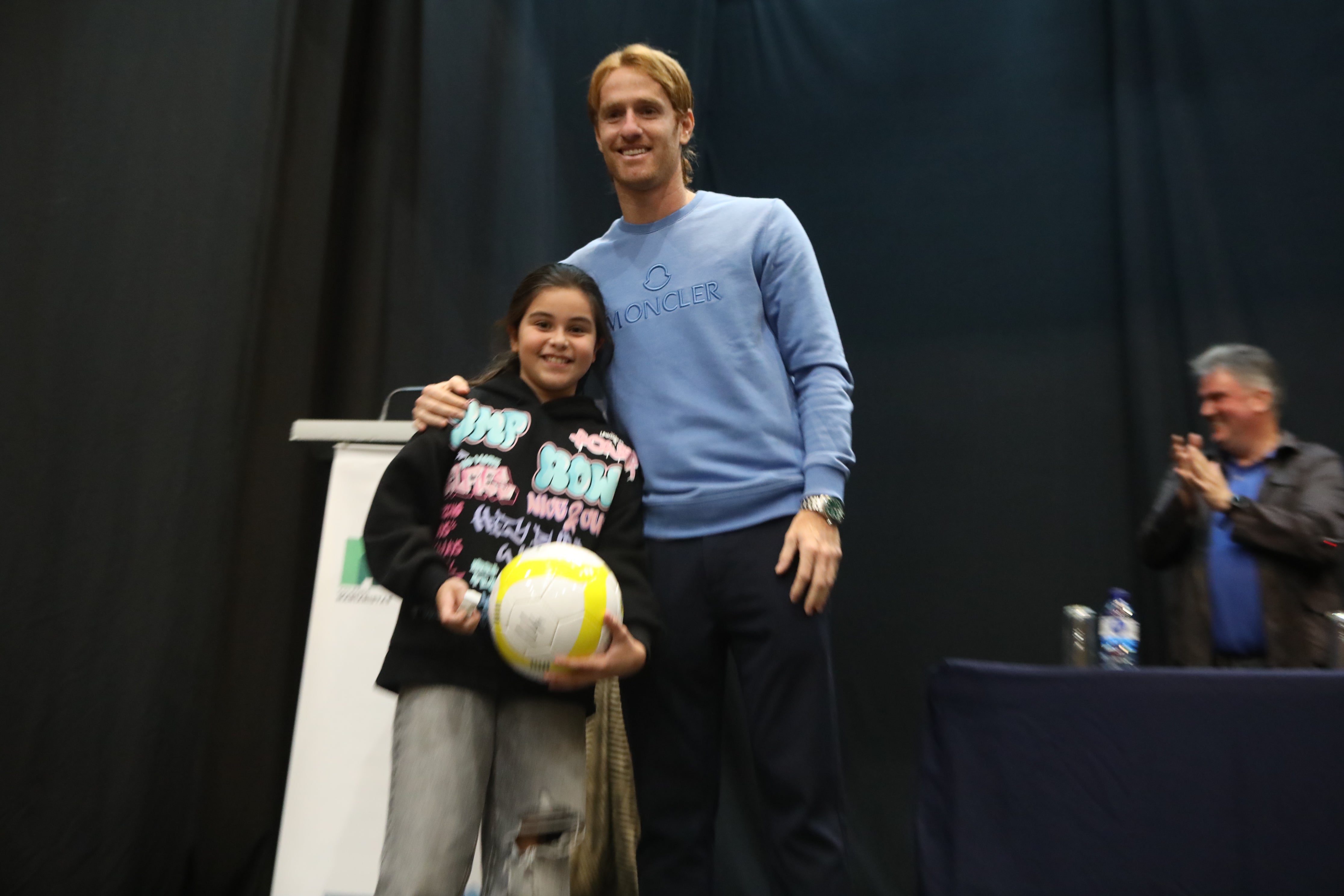 Fotos: Entrega de diplomas del programa TEI a los alumnos de San Felipe Neri