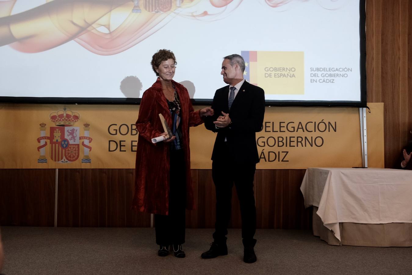 Fotos: Homenaje a destacados gaditanos en el 44 aniversario de la Constitución