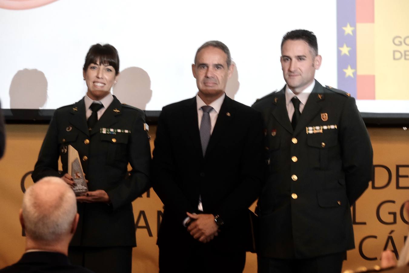 Fotos: Homenaje a destacados gaditanos en el 44 aniversario de la Constitución