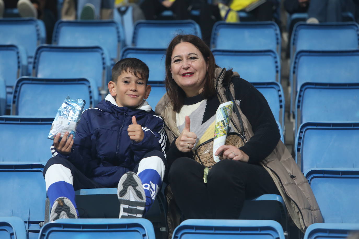 Fotos: Búscate en el partido Cádiz - Manchester United