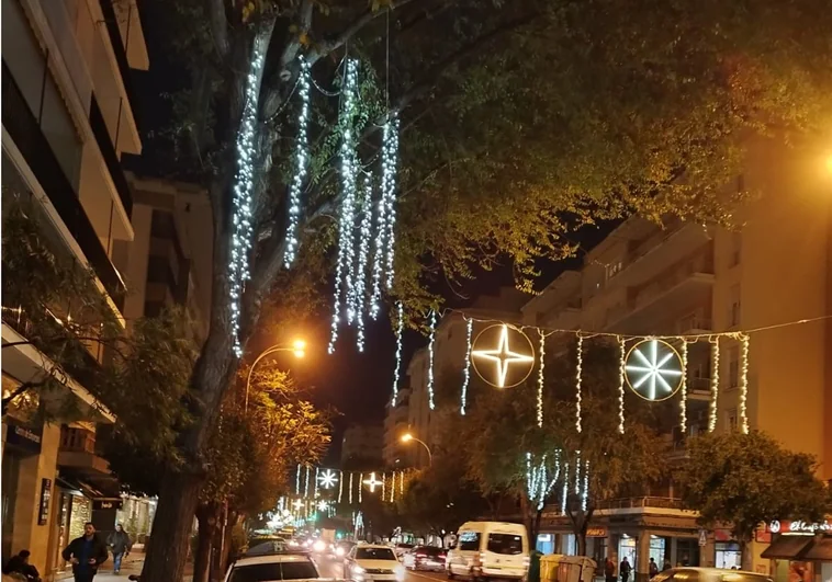 Ya se han arreglado las luces de Navidad en Cádiz