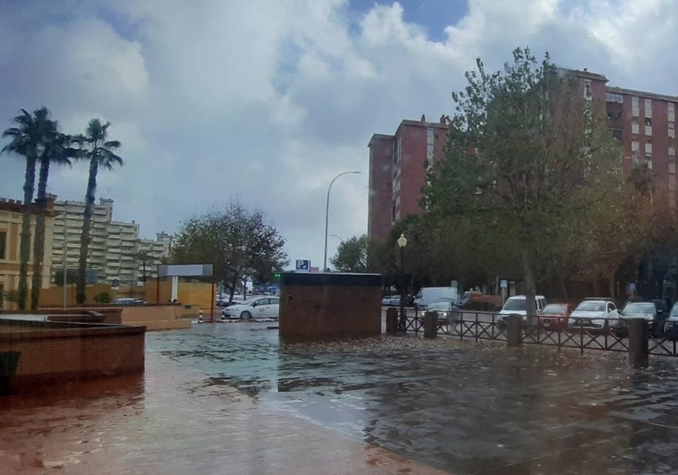 Las inundaciones en La Línea obligan a actuar a los bomberos