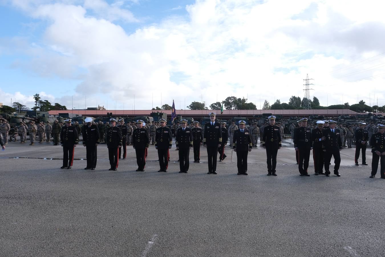 Fotos: las imágenes de la visita del rey Felipe VI al TEAR de San Fernando