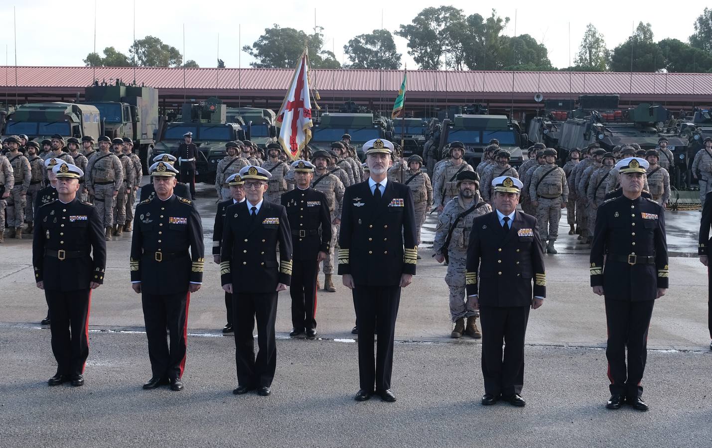 Fotos: las imágenes de la visita del rey Felipe VI al TEAR de San Fernando