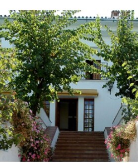 Imagen secundaria 2 - Alternativas para acabar el año en el complejo de Tugasa Castellar, Arco de la Villa en Zahara de la Sierra y El Almendral en Setenil