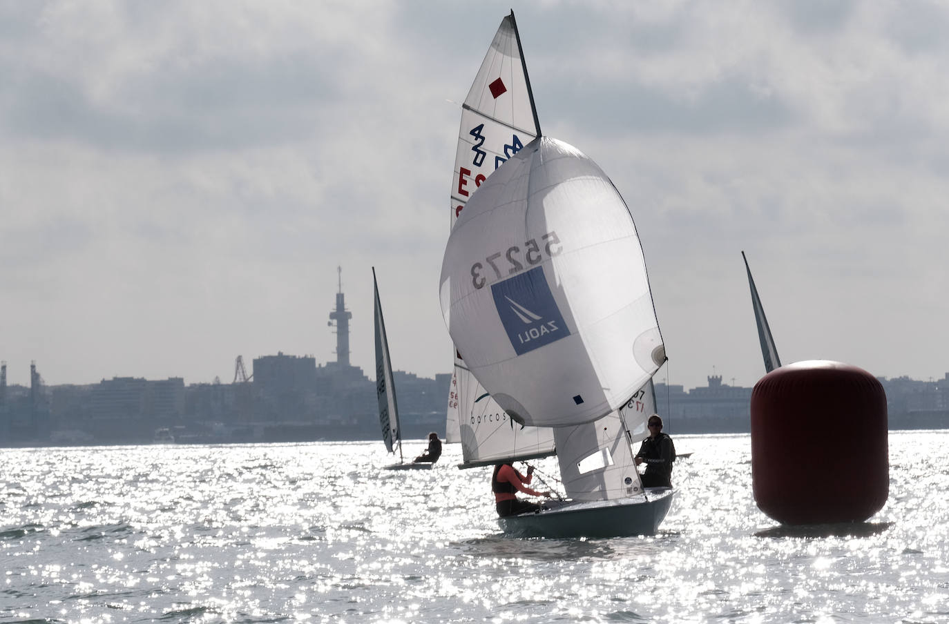 Fotos: La XIX Regata de Año Nuevo ya encara su fin