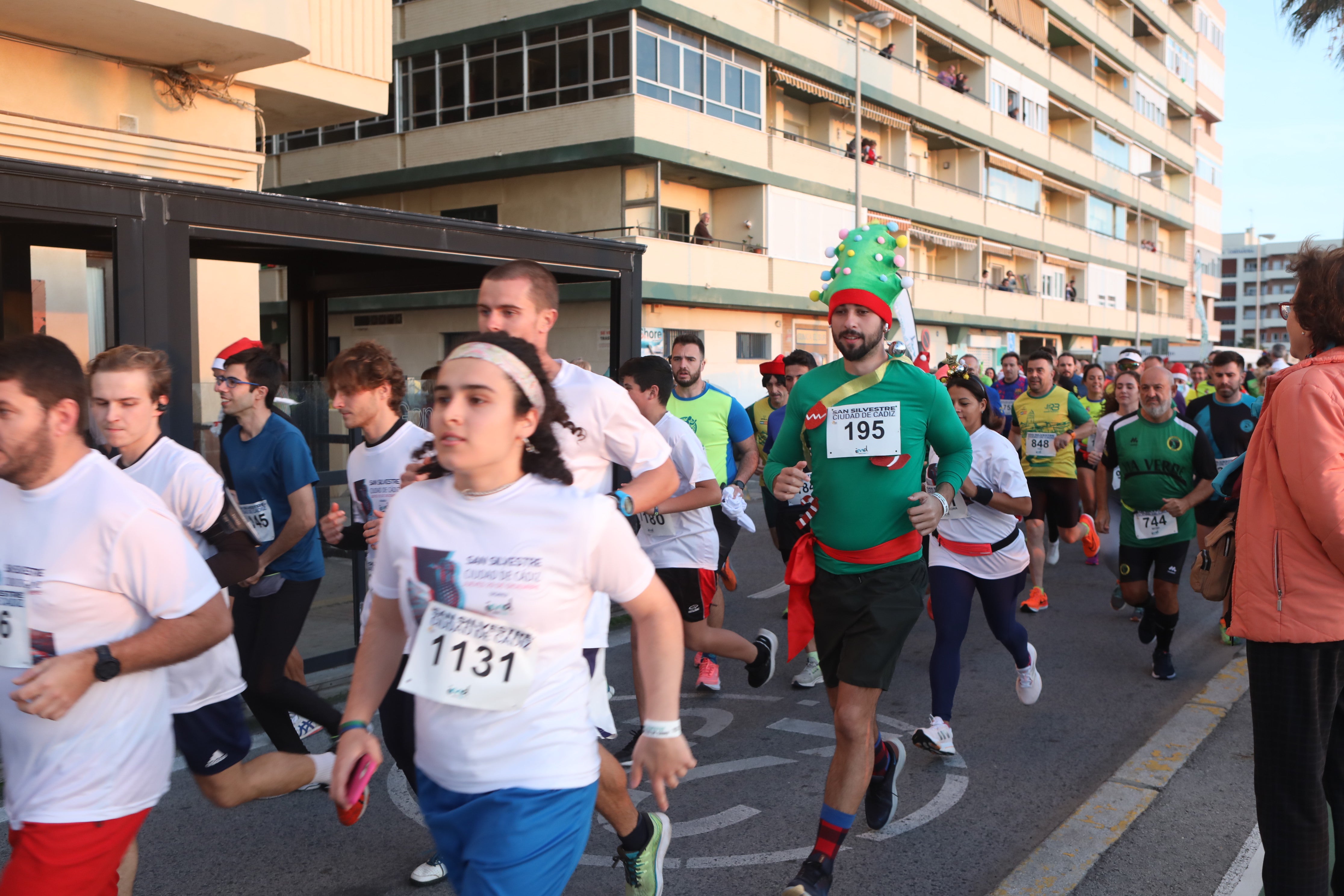 Fotos: Así ha sido la San Silvestre en Cádiz