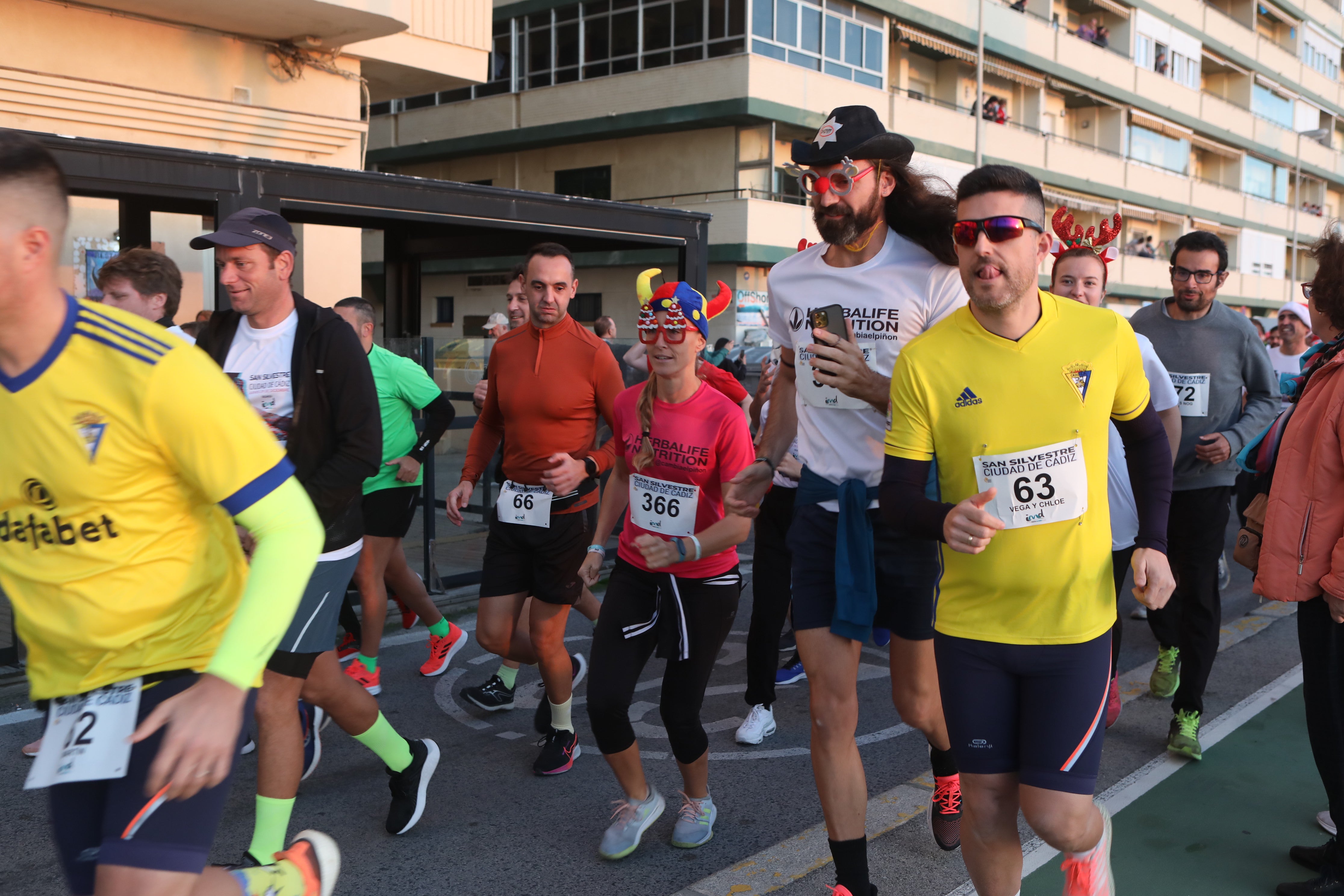 Fotos: Así ha sido la San Silvestre en Cádiz