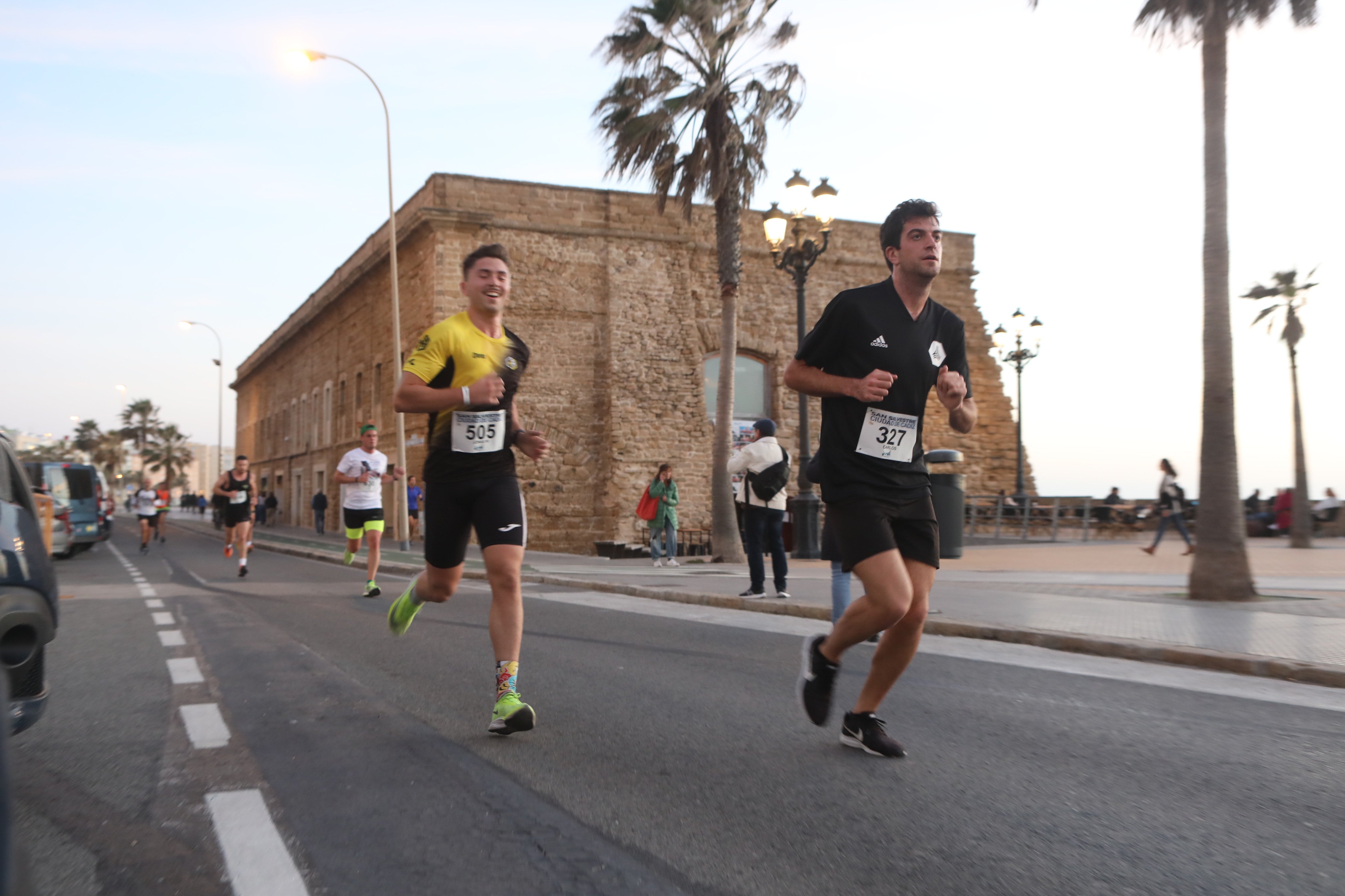 Fotos: Así ha sido la San Silvestre en Cádiz