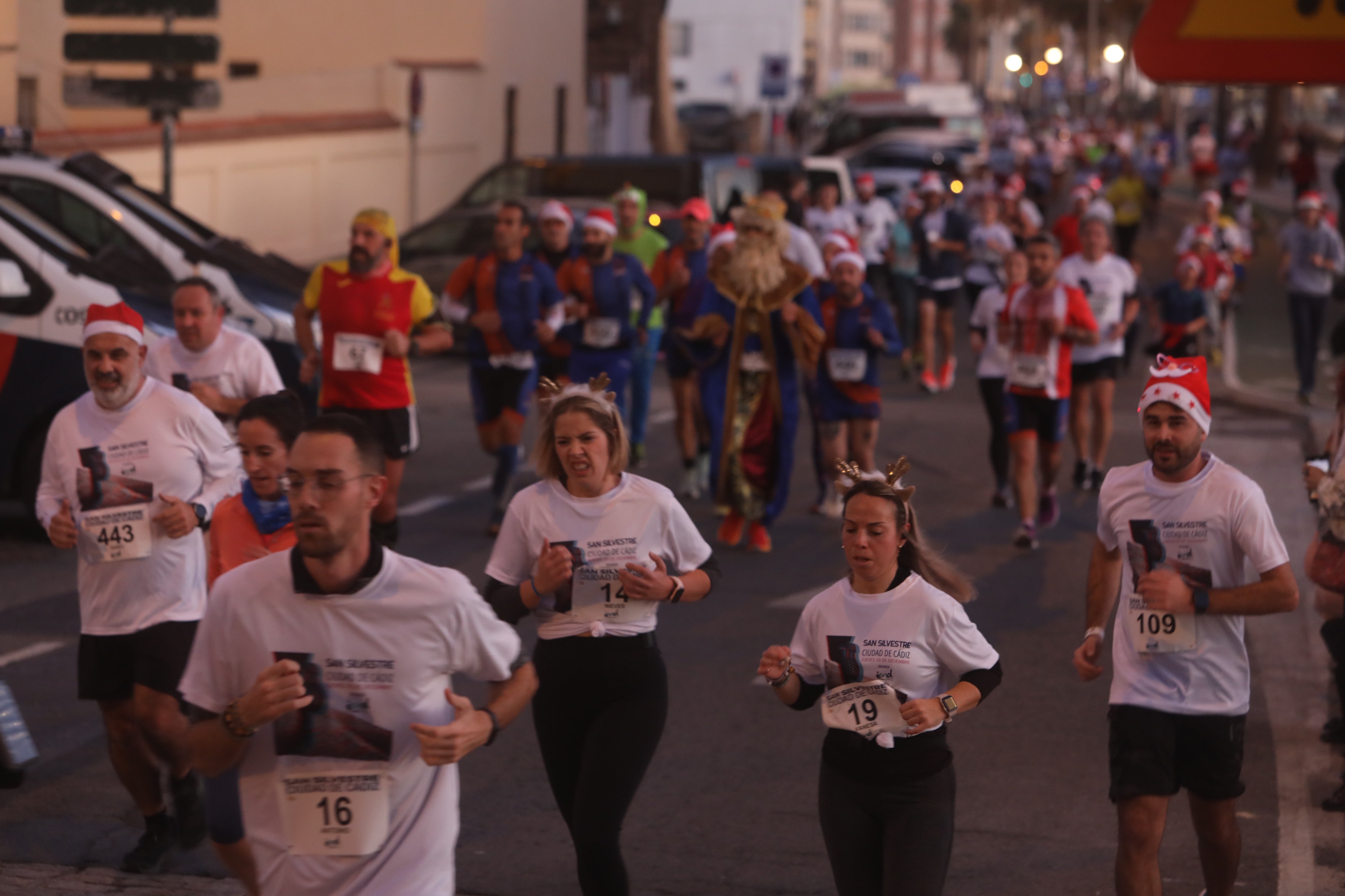 Fotos: Así ha sido la San Silvestre en Cádiz