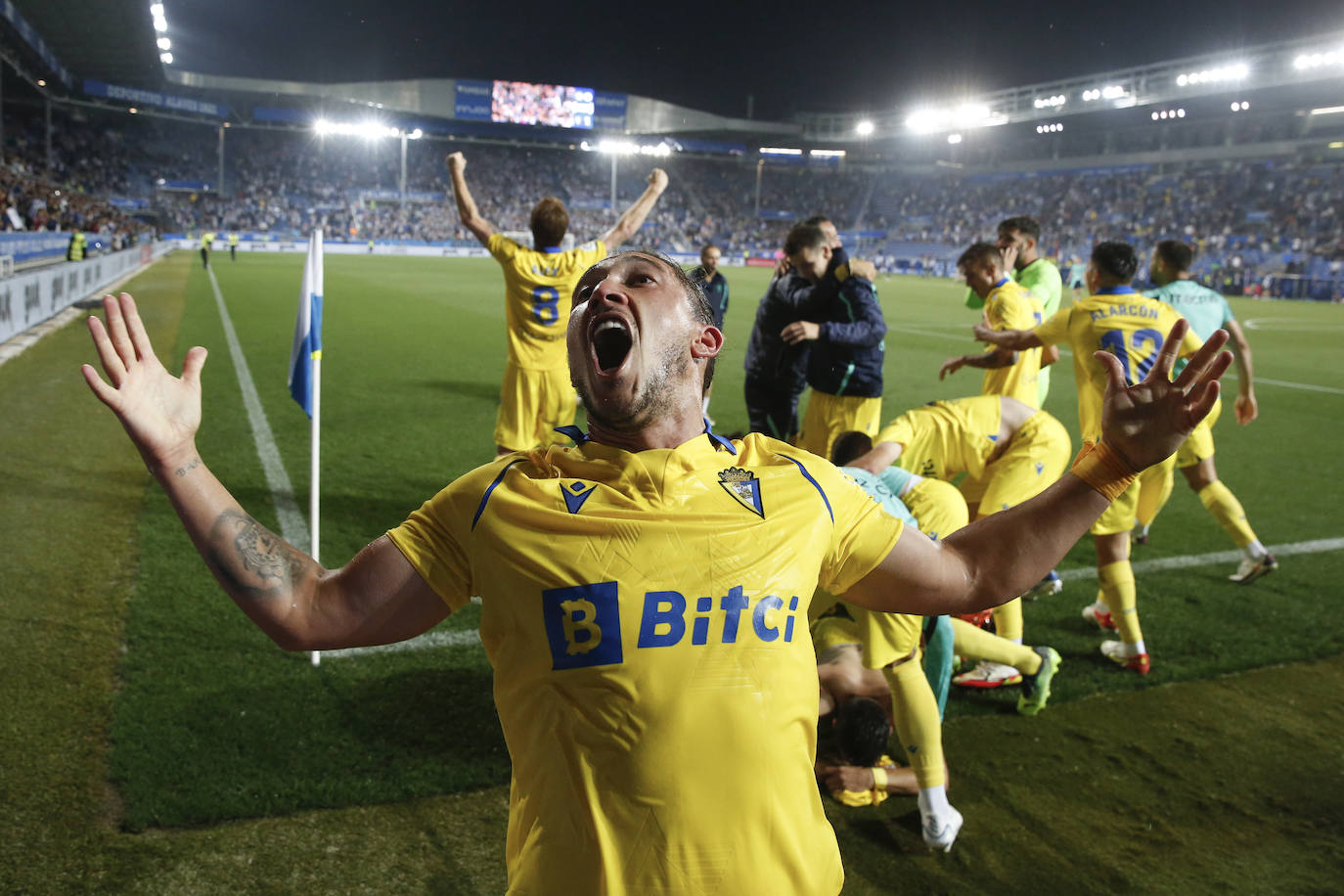 22 de mayo. El Cádiz obró el milagro en Mendizorroza al vencer al Alavés y conseguir su permanencia en Primera división. No obstante, los de Sergio García tuvieron que sufrir hasta el último minuto, ya que dependían de otros resultados para lograr la salvación.