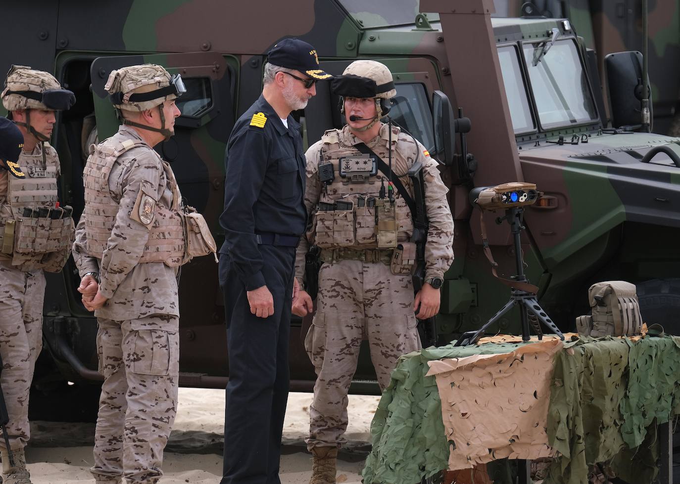 15 de junio. Su Majestad el Rey presidió en junio los ejercicios de Flotex-22 donde participaron más de 5.000 efectivos de la Armada, el Ejército de Tierra, del Aire, agrupaciones OTAN y de la Unión Europea, así como unidades de Estados Unidos, Alemania, Italia, Reino Unido y Bélgica