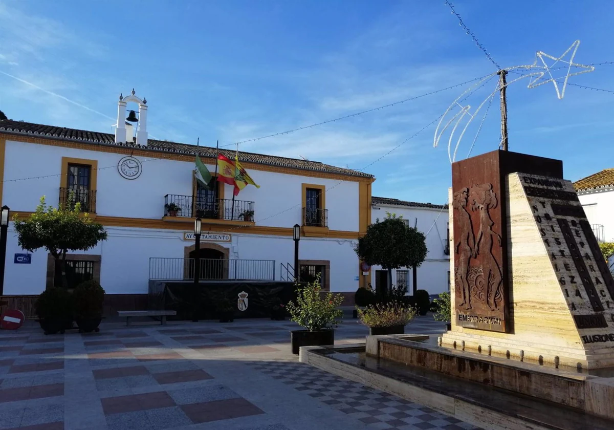 El Ayuntamiento de Algar.
