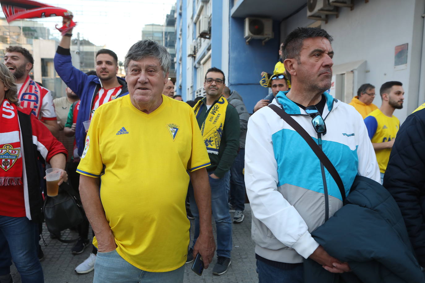 Fotos: Búscate en la previa del partido Cádiz - Almería