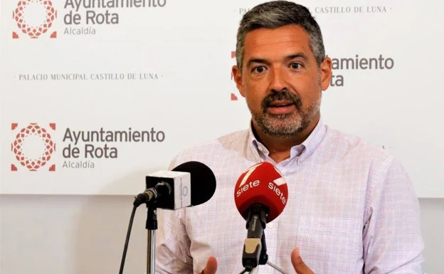 Javier Ruiz es el alcalde de Rota.