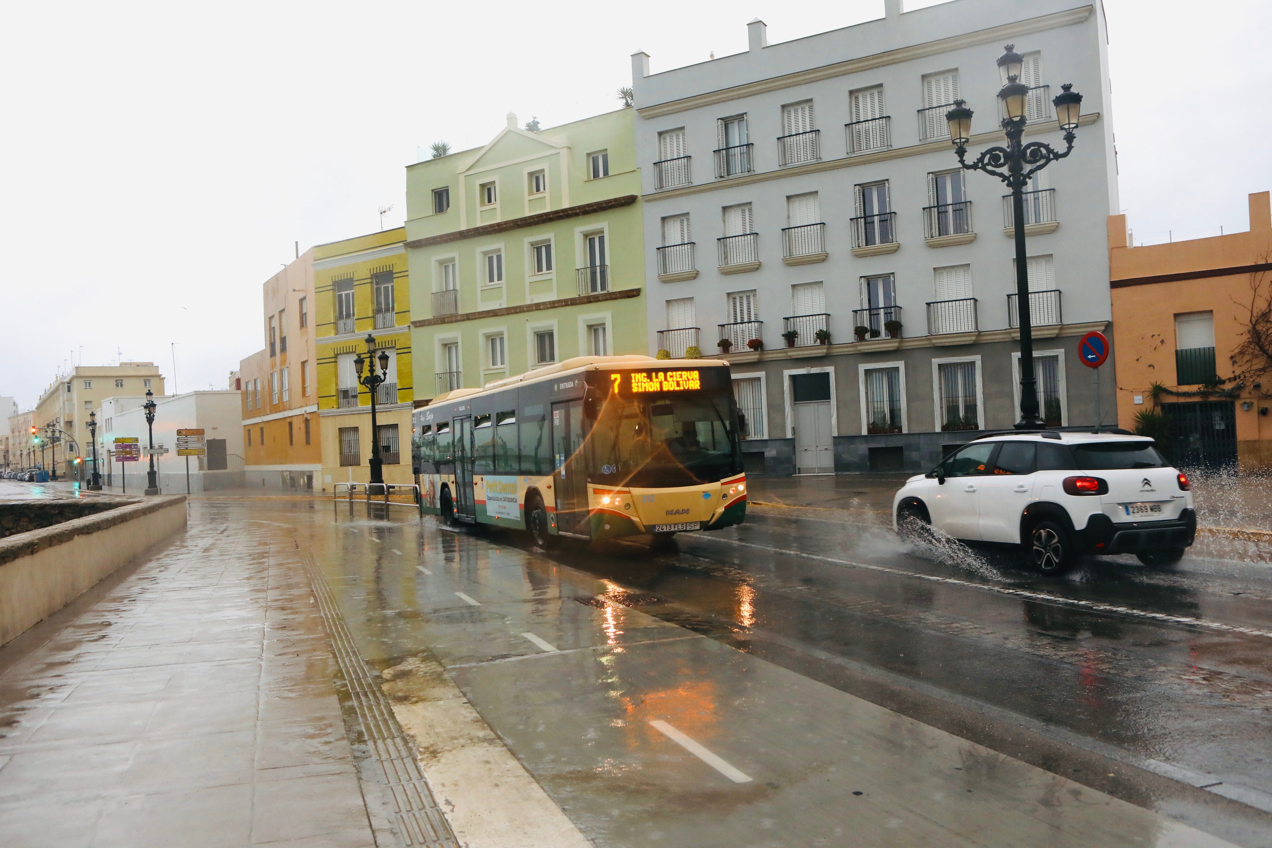 En imágenes: Aviso amarillo por fuertes lluvias en Cádiz