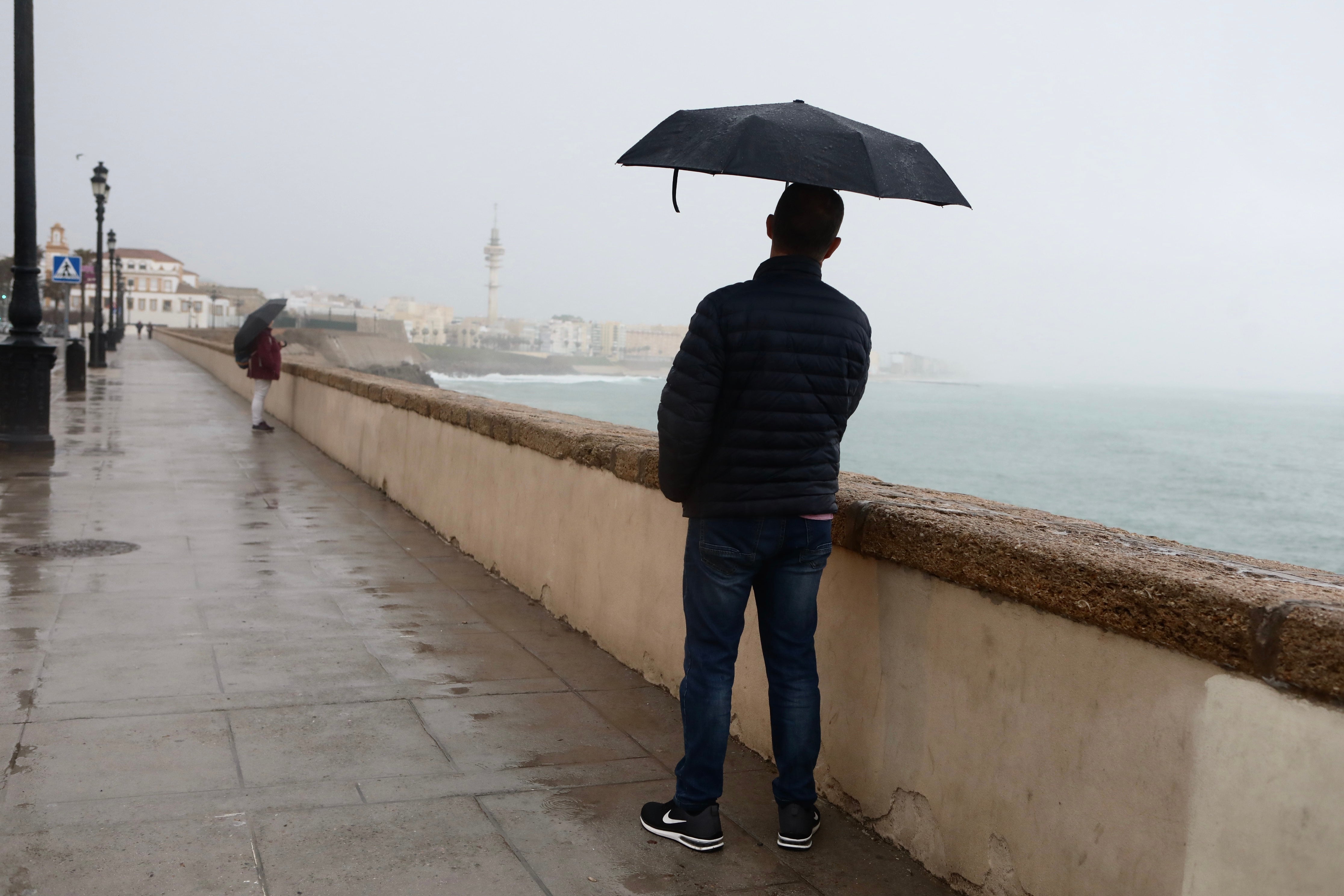 En imágenes: Aviso amarillo por fuertes lluvias en Cádiz