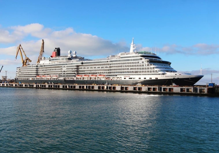 Reparación exprés en el astillero de Cádiz al 'Queen Victoria' con todo su pasaje a bordo