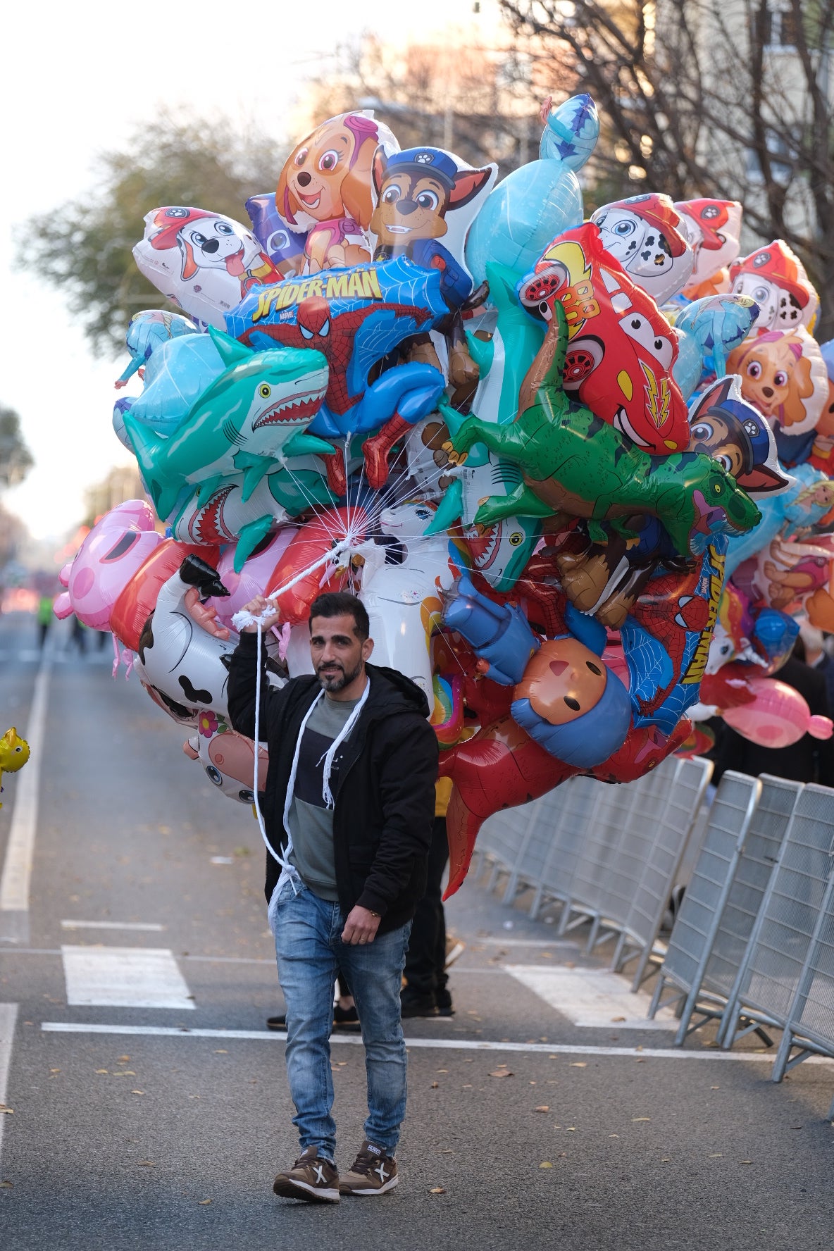 Fotos: Búscate en la Cabalgata de Reyes Magos en Cádiz
