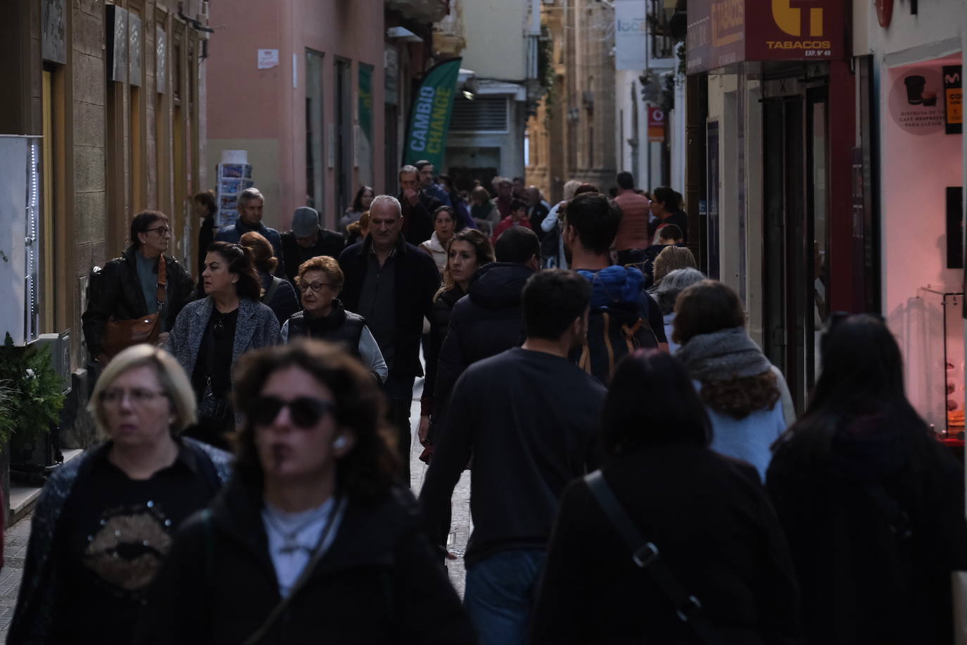 Fotos: Así está siendo la primera jornada de rebajas en Cádiz