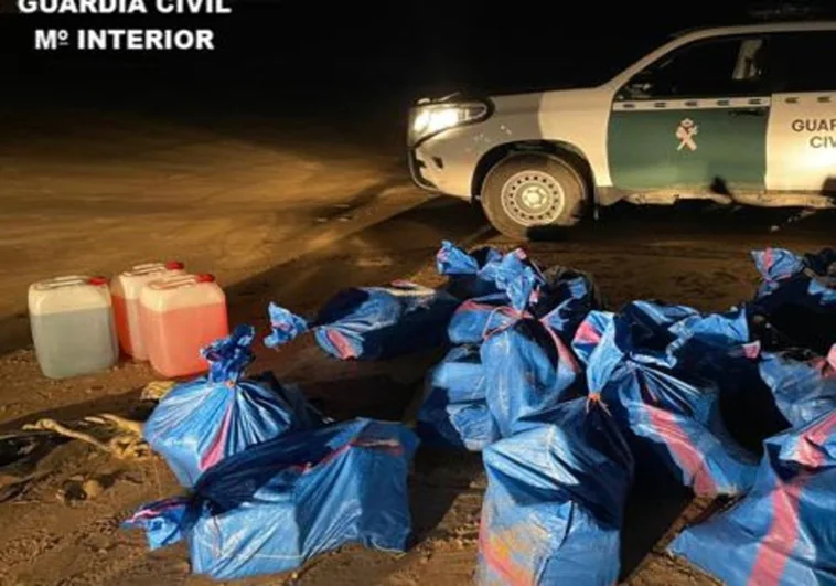 Cinco detenidos con armas en un alijo de drogas en El Palmar