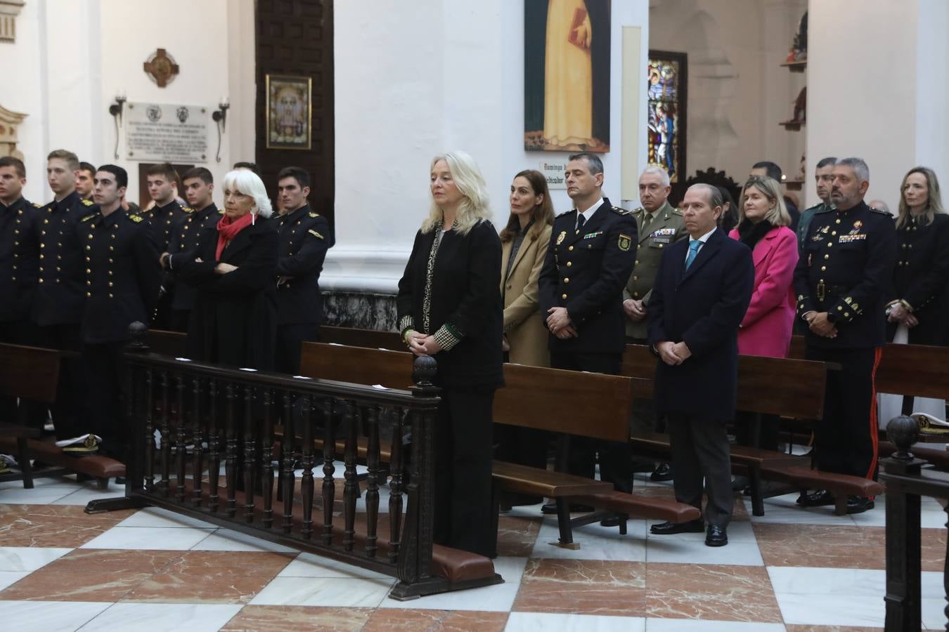 Fotos: La emocionante salida del buque Juan Sebastián de Elcano desde Cádiz