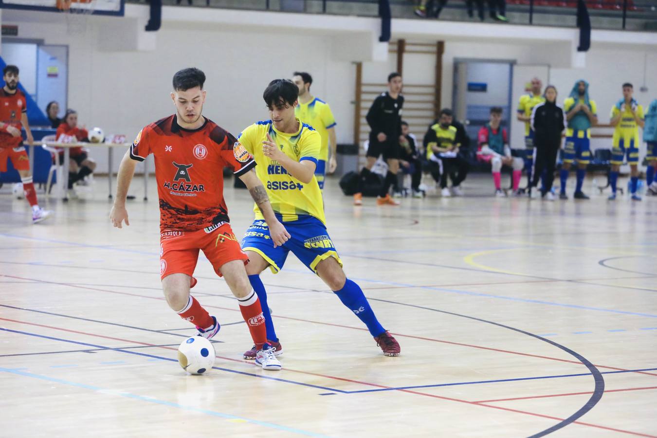 El Cádiz CF Virgili gana el derbi ante el Alchoyano (5-3)