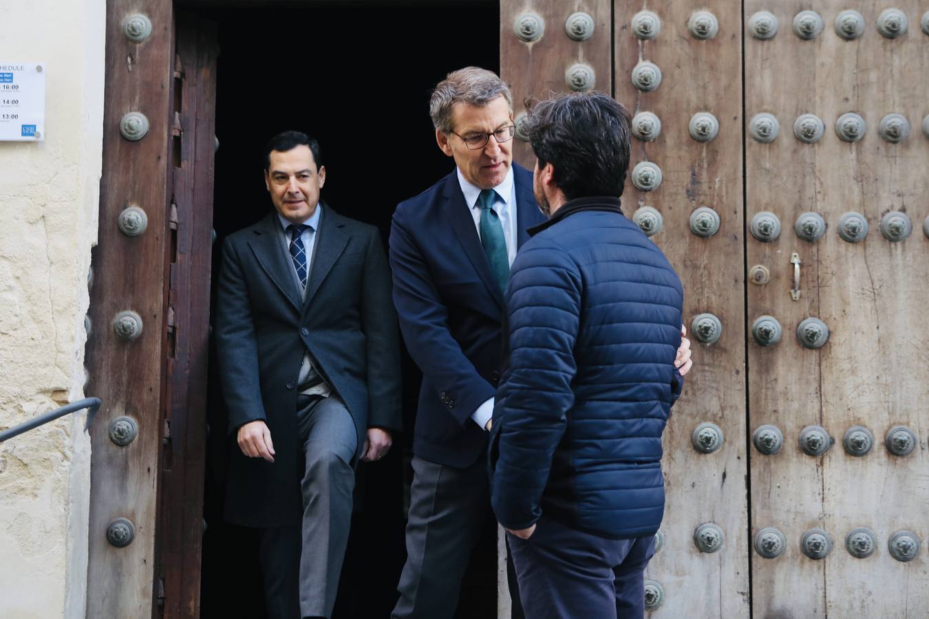 Fotos: Feijóo pasea por las calles de Cádiz junto a Bruno García, candidato del PP por Cádiz