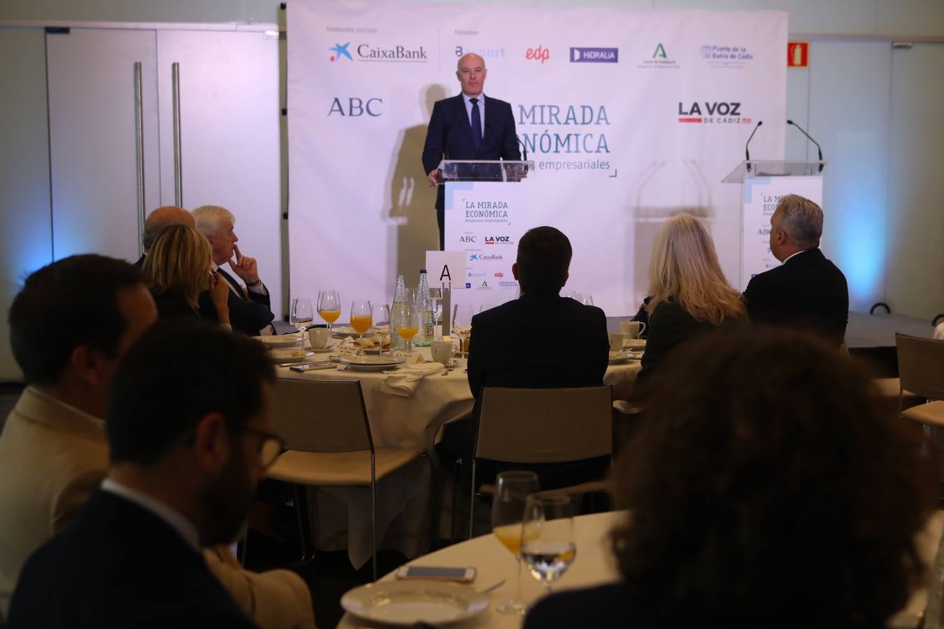 Fotos: Narciso Michavila en la Mirada Económica de ABC y La Voz