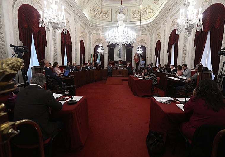 Cs pide a Kichi un protocolo con el resto de alcaldes de la Bahía para avanzar en el área metropolitana